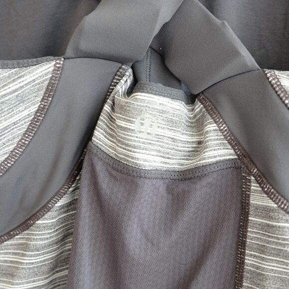 Lululemon Push Your Limits Tank Grey Sz 4 *check Measurements* - Picture 6 of 10